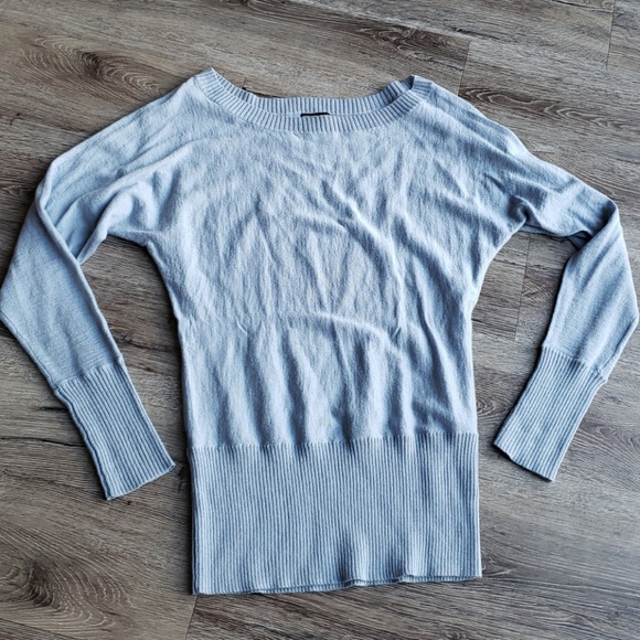 Guess Sweaters - Guess Jeans Thin Sweater Like New!